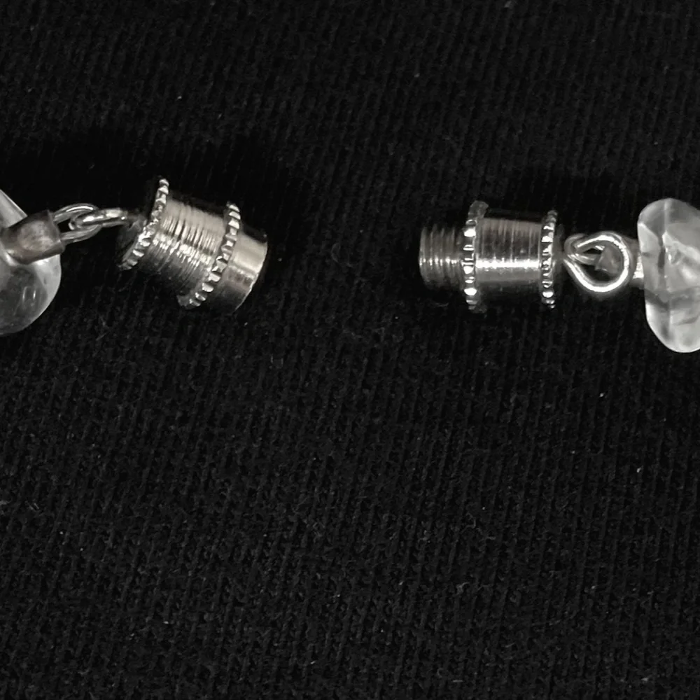 18” Clear Rock Crystal Chip Necklace - Picture 3 of 4